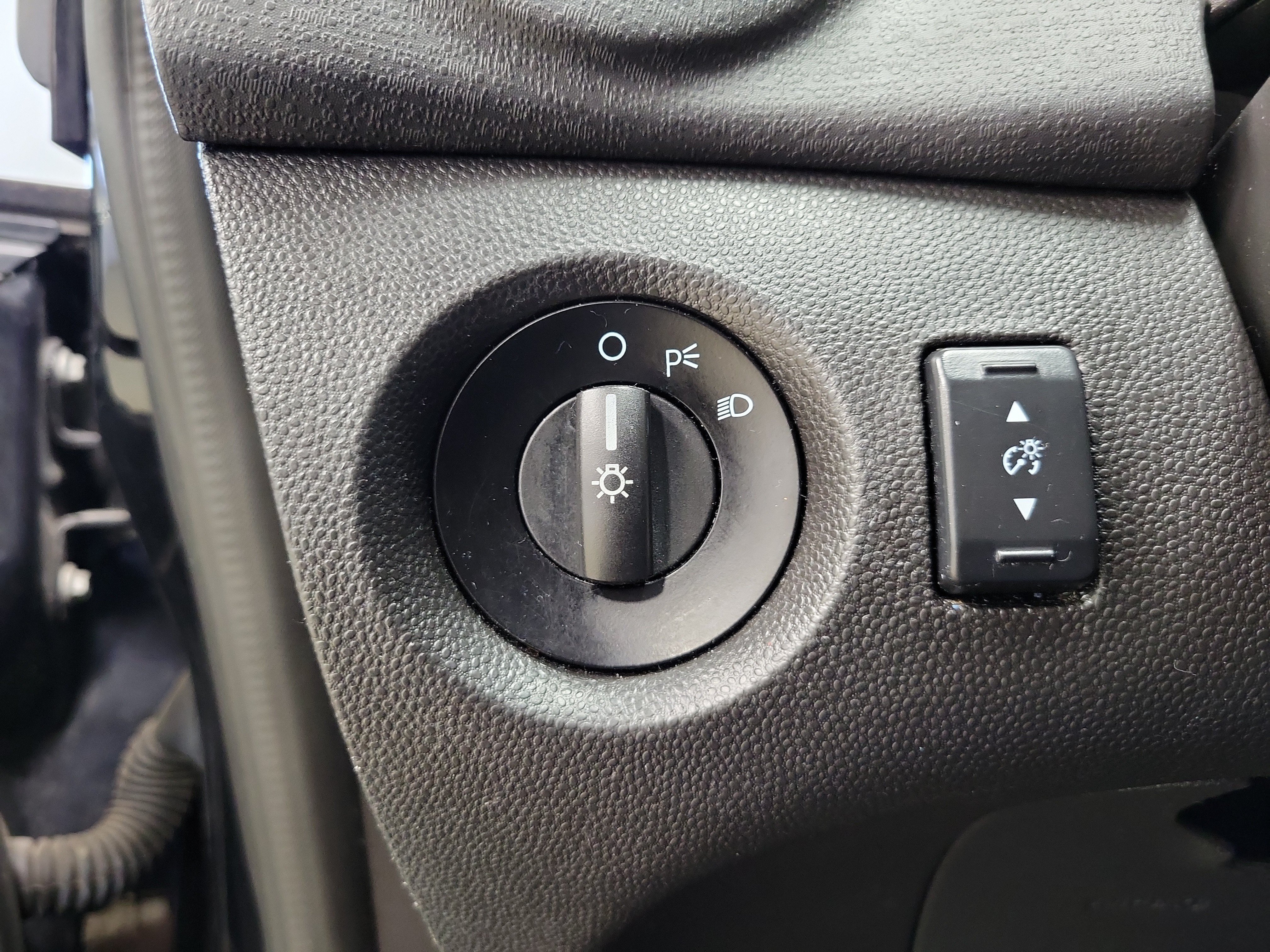 Used 2019 Ford Fiesta S FWD image 31