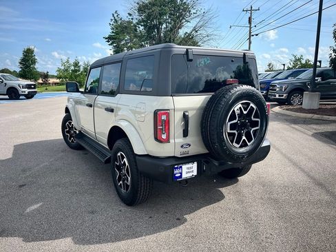 New 2026 Ford Bronco Outer Banks AWD/4WD image 4