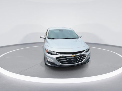 Used 2021 Chevrolet Malibu LT image 3