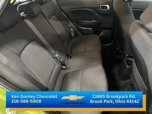 Used 2022 Hyundai Venue SE FWD image 20
