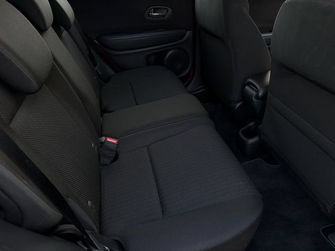 Used 2016 Honda HR-V LX image 28