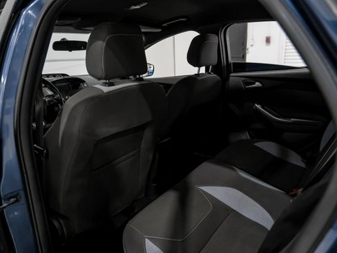 Used 2018 Ford Focus ST image 36