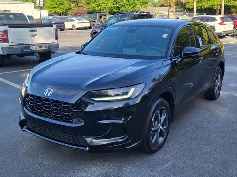 Certified 2024 Honda HR-V EX-L image 6