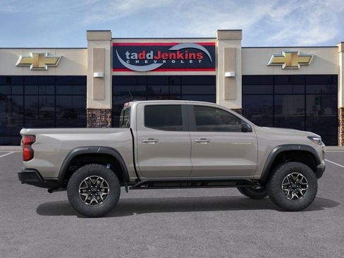 New 2026 Chevrolet Colorado ZR2 w/ Technology Package AWD/4WD image 5