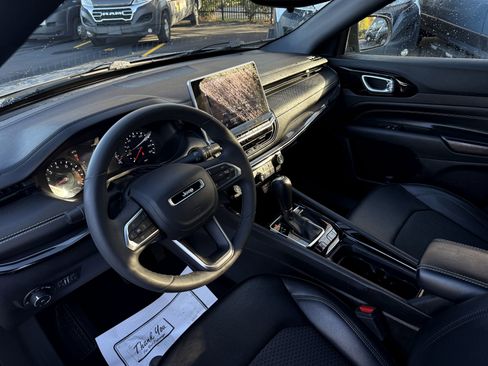 Used 2022 Jeep Compass Altitude image 14