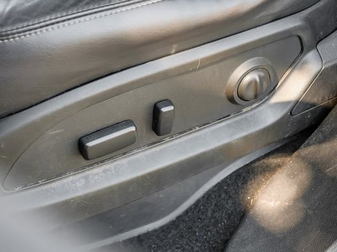 Used 2017 Buick Enclave Leather image 46