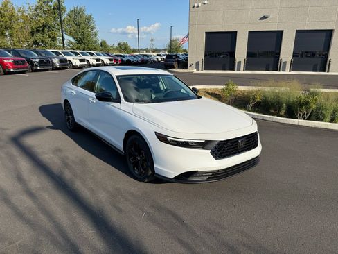 New 2025 Honda Accord SE image 7