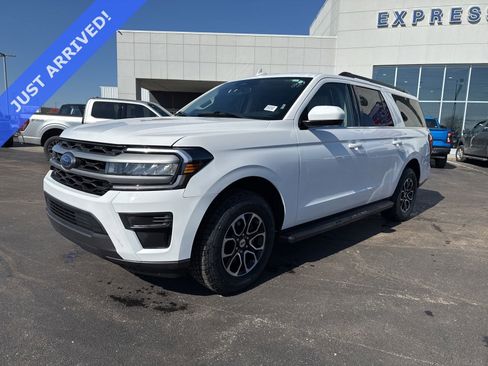 Used 2024 Ford Expedition Max XLT image 1