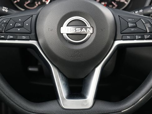Used 2024 Nissan Altima 2.5 SV FWD image 16