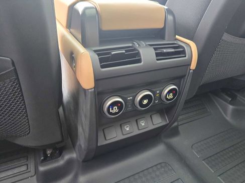 New 2025 Land Rover Defender 110 V8 image 19