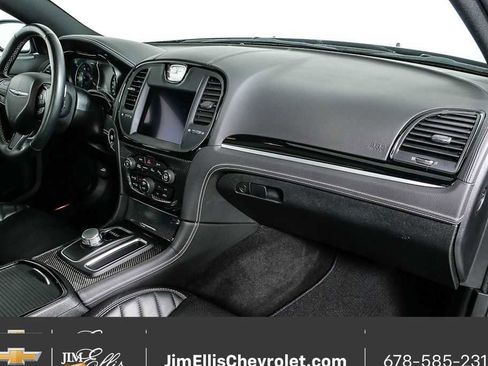 Used 2023 Chrysler 300 C image 25