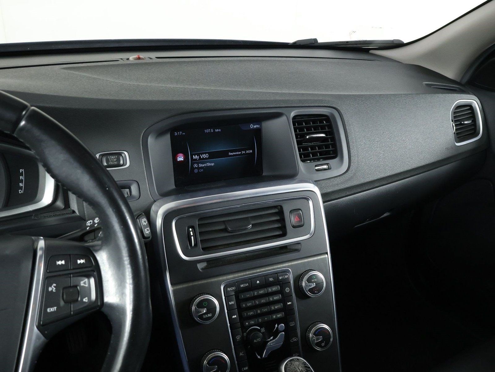 Used 2015 Volvo V60 T5 Premier w/ Convenience Package FWD image 9
