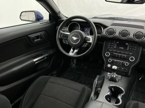 Used 2016 Ford Mustang Coupe RWD image 25