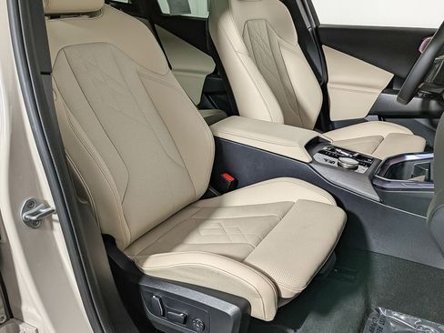 Used 2025 BMW X3 xDrive30i w/ Convenience Package image 23