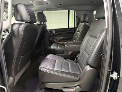 Used 2020 GMC Yukon XL Denali w/ Open Road Package AWD/4WD image 31