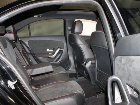 Used 2021 Mercedes-Benz A 220 4MATIC image 11