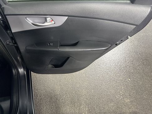 Used 2024 Kia Forte LX image 27
