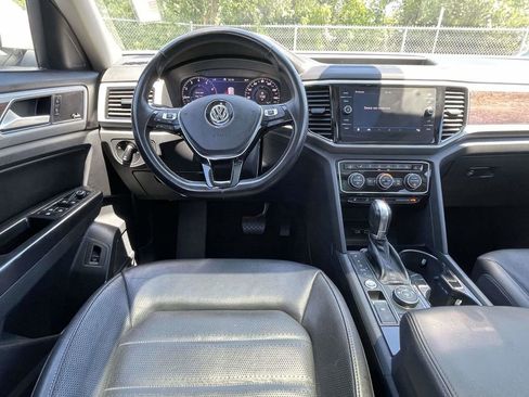 Used 2018 Volkswagen Atlas SEL Premium AWD/4WD image 18