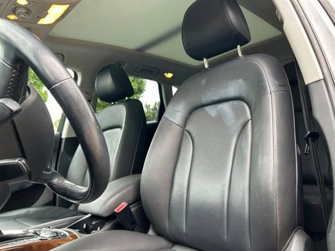 Used 2015 Audi Q5 2.0T Premium Plus w/ Technology Package AWD/4WD image 11