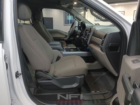 Used 2020 Ford F250 XLT w/ XLT Premium Package AWD/4WD image 41