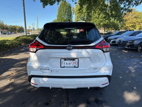 Certified 2023 Nissan Kicks SR image 6