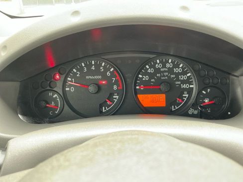 Used 2016 Nissan Frontier SV image 19