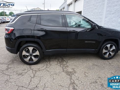 Used 2018 Jeep Compass Latitude w/ Popular Equipment Group AWD/4WD image 12