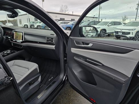 New 2026 Volkswagen Atlas Cross Sport SEL R-Line image 45