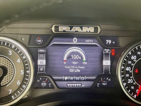 Used 2023 RAM 1500 Laramie AWD/4WD image 10