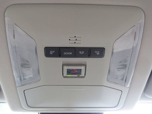 Certified 2023 Toyota RAV4 LE AWD/4WD image 24