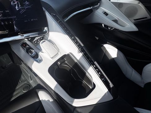 Used 2020 Chevrolet Corvette Stingray Preferred Cpe w/ 2LT Preferred Equipment Group image 16