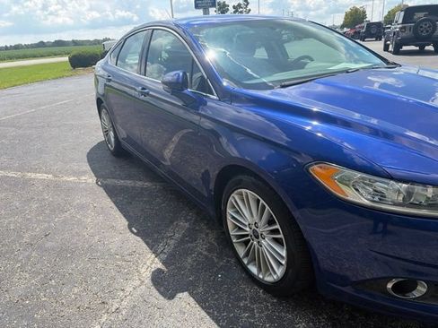 Used 2016 Ford Fusion SE w/ Equipment Group 202A FWD image 8