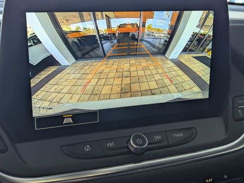 Used 2025 Chevrolet Blazer LT FWD image 19