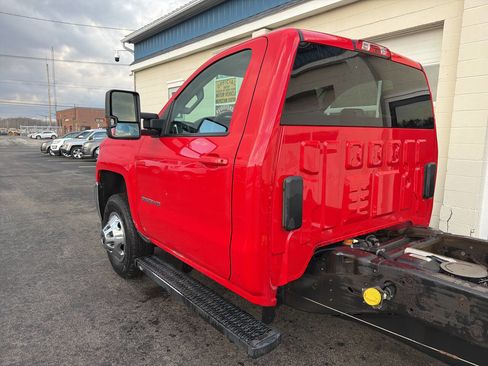 Used 2018 Chevrolet Silverado 3500 LT image 9