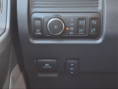 New 2026 Ford F250 Lariat w/ Chrome Package image 11