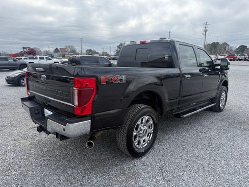 Used 2020 Ford F250 Lariat w/ Chrome Package image 3