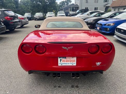 Used 2006 Chevrolet Corvette Convertible w/ Preferred Equipment Group RWD image 30