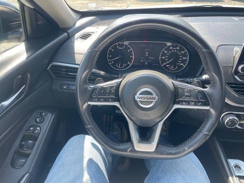 Used 2019 Nissan Altima 2.5 SR w/ SR Premium Package AWD/4WD image 18