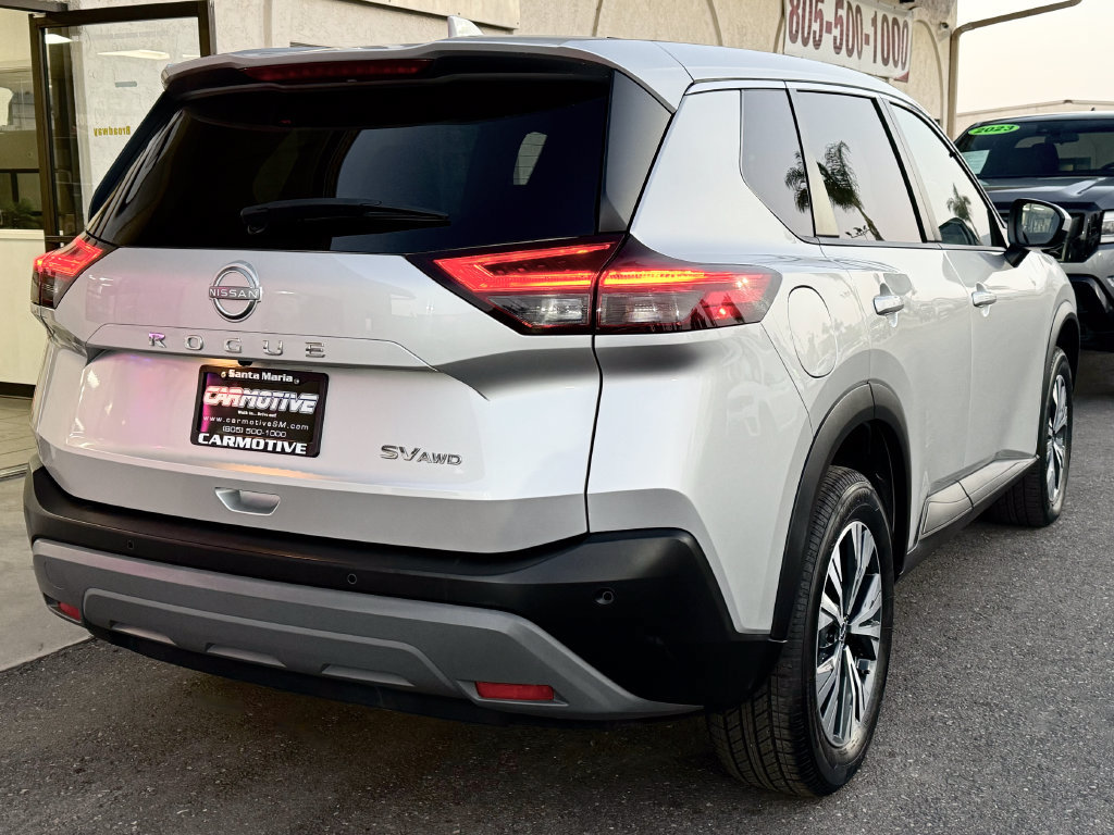 Used 2023 Nissan Rogue SV AWD/4WD image 4