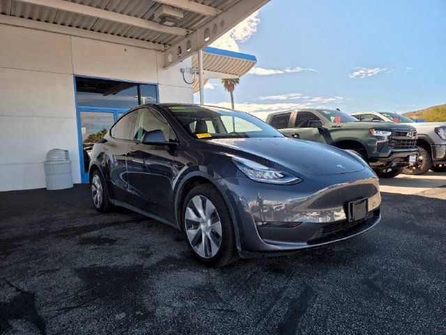 Used 2021 Tesla Model Y Long Range AWD/4WD image 3