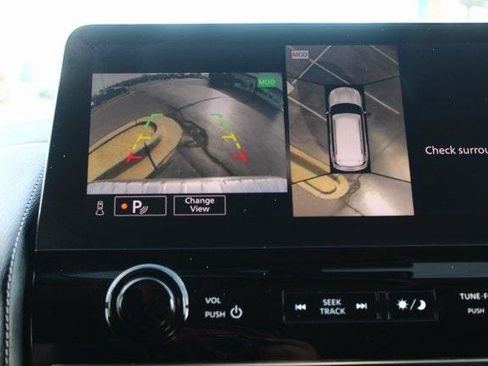 Used 2024 INFINITI QX80 Luxe image 19