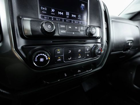 Used 2018 Chevrolet Silverado 1500 LT image 25