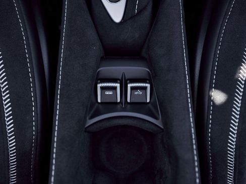 Used 2024 McLaren 750S Spider image 62