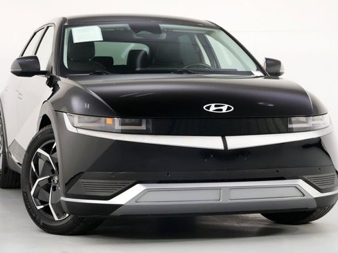 Used 2022 Hyundai Ioniq 5 SEL image 2