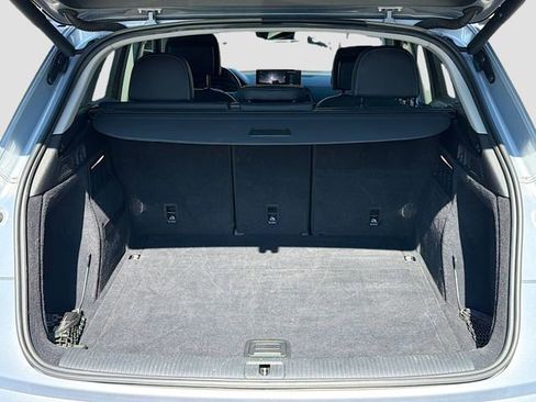 Used 2021 Audi Q5 Premium w/ Convenience Package image 12