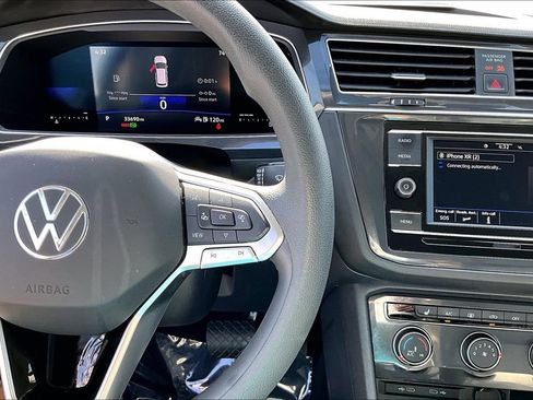 Certified 2022 Volkswagen Tiguan S FWD image 25