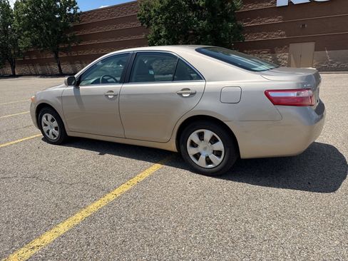 Used 2009 Toyota Camry XLE FWD image 19