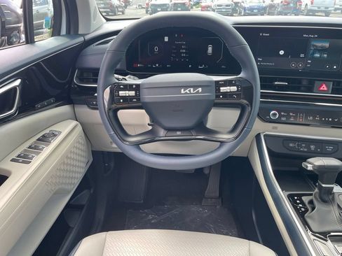 New 2027 Kia Carnival SX Prestige FWD image 14
