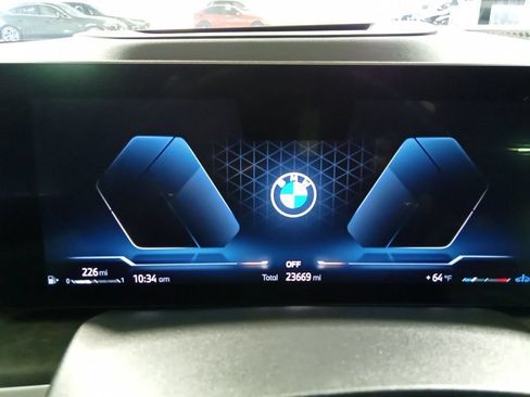 Used 2024 BMW X5 xDrive40i w/ M Sport Package AWD/4WD image 11