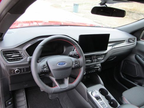 New 2026 Ford Escape ST-Line w/ Tech Pack #1 image 14